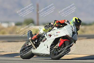 media/Oct-30-2025-Racers Edge (Thu) [[dabbdaf680]]/3-B Group/Session 4 Turn 16/